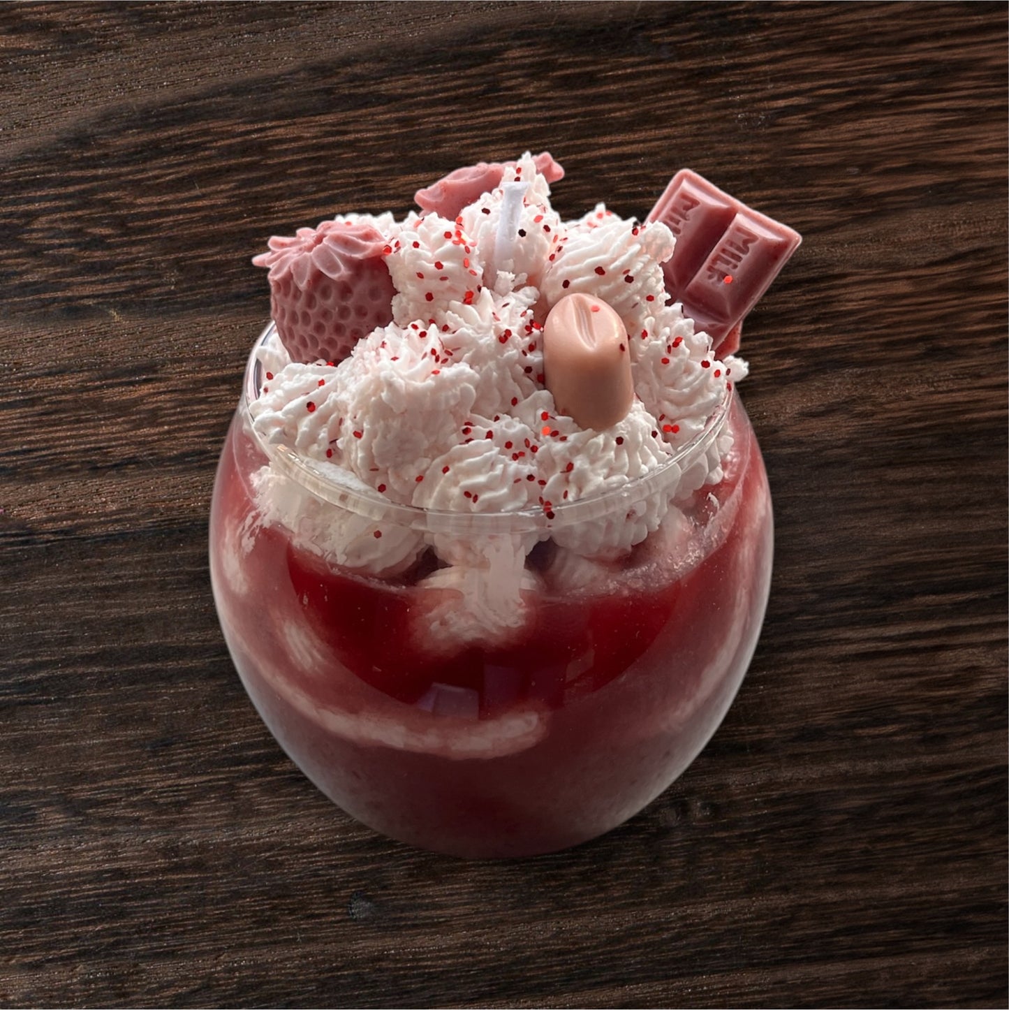 Moyenne bougie gourmande saveur fraise