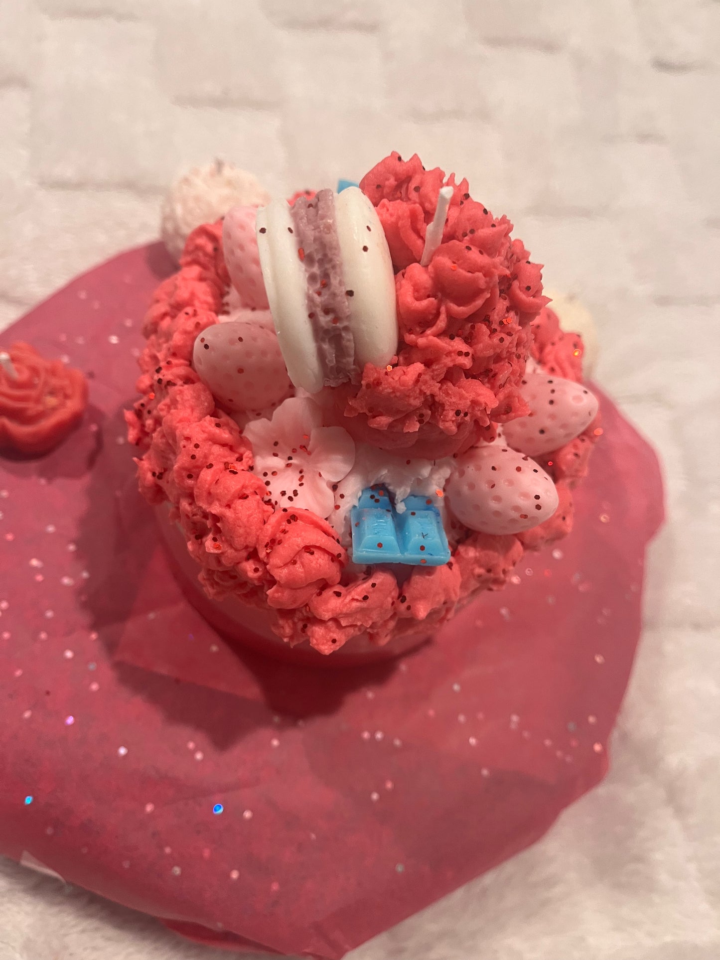 Pâtisserie bougie saveur fraise
